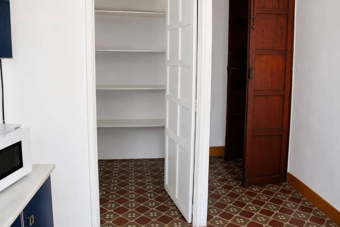 4 makuuhuone Asunto vuokrattavana paikassa Oliva - 750 € (Ref: 9884951)