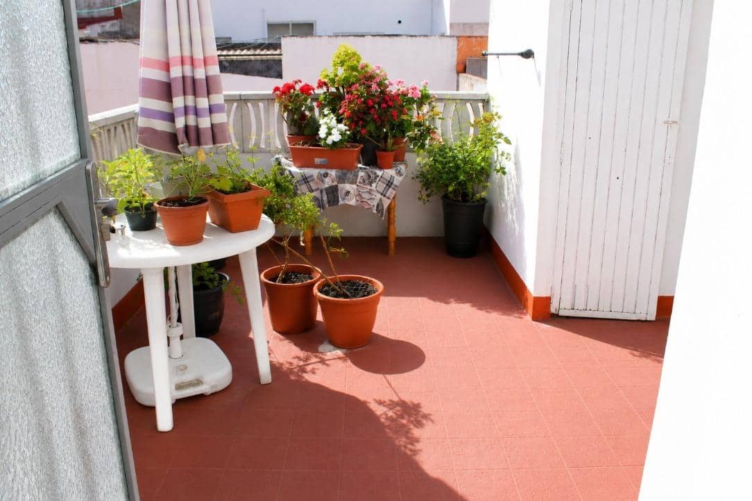 4 makuuhuone Asunto vuokrattavana paikassa Oliva - 750 € (Ref: 9884951)
