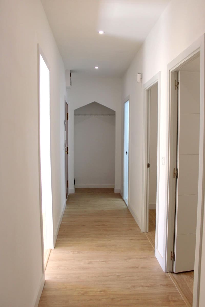 3 chambre Appartement à vendre à Oliva - 115 000 € (Ref: 9904147)