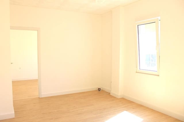 3 chambre Appartement à vendre à Oliva - 115 000 € (Ref: 9904147)