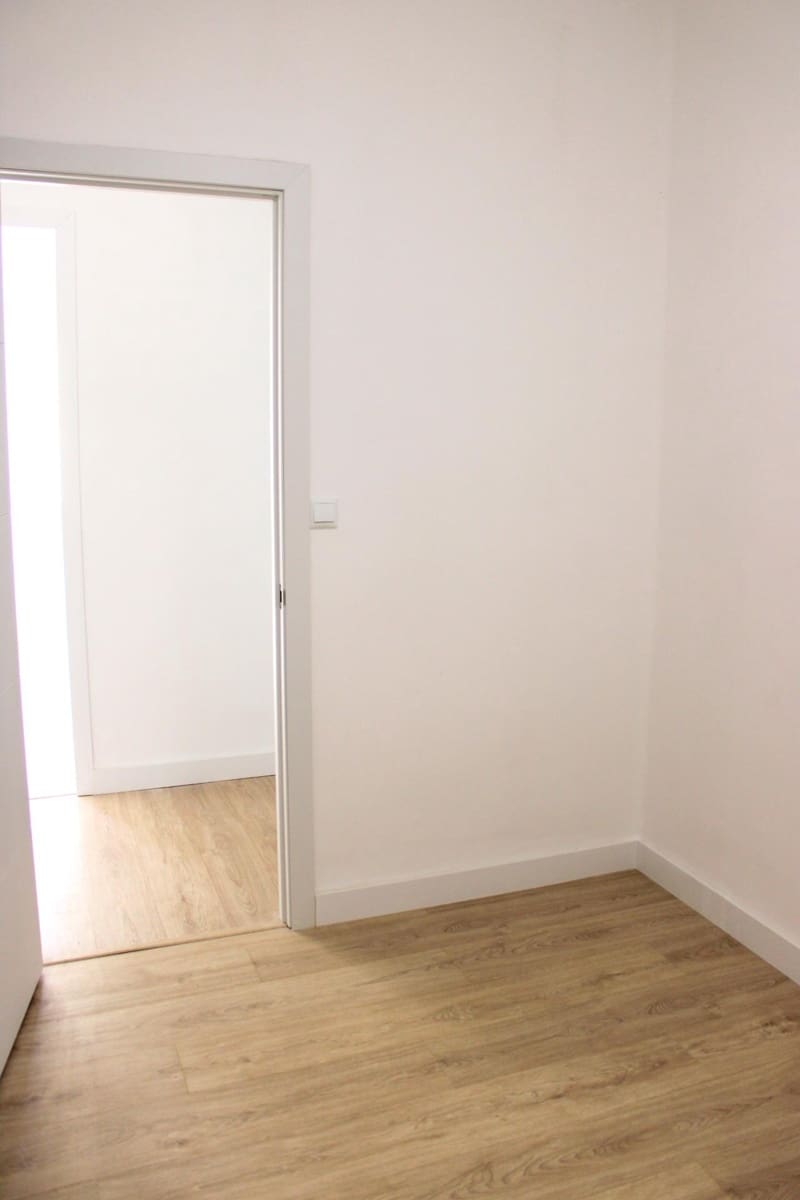 3 chambre Appartement à vendre à Oliva - 115 000 € (Ref: 9904147)