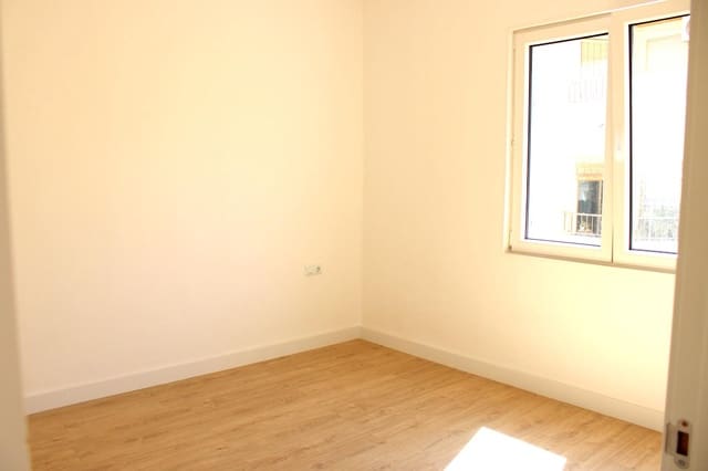 3 chambre Appartement à vendre à Oliva - 115 000 € (Ref: 9904147)