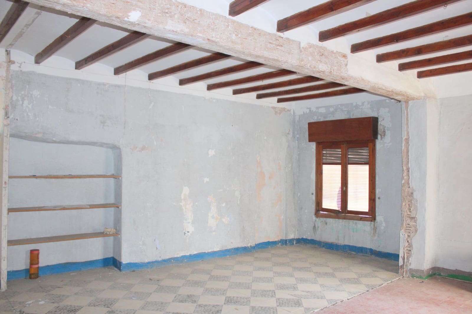 Townhouse for sale in Oliva - € 135,000 (Ref: 9911196)