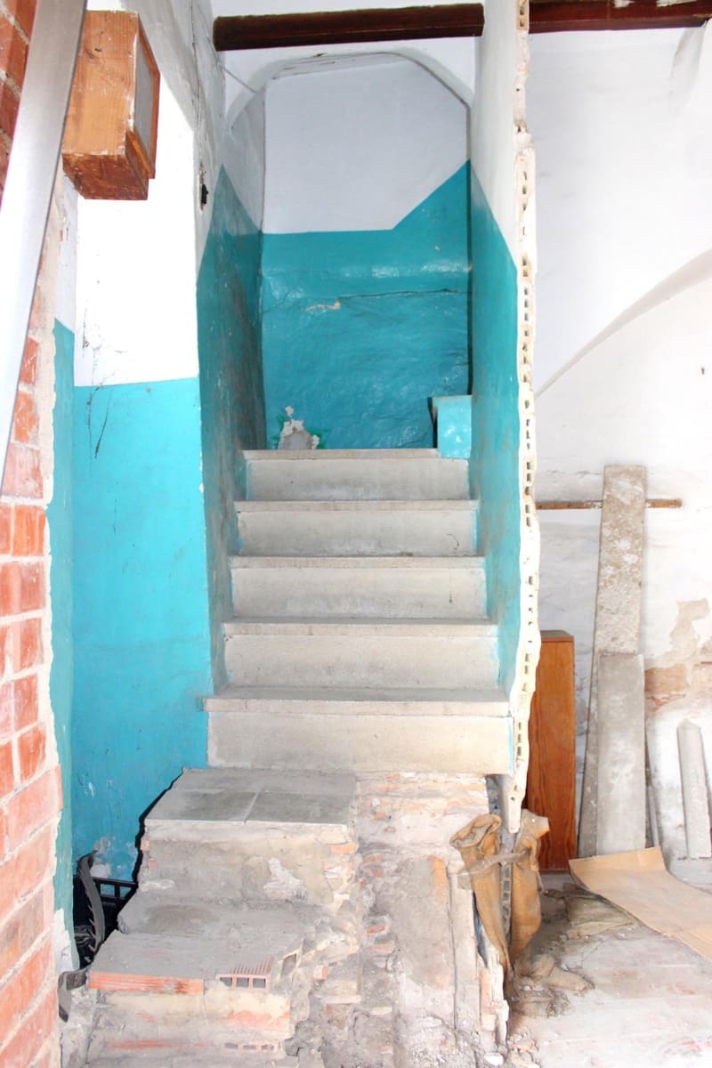 Townhouse for sale in Oliva - € 135,000 (Ref: 9911196)