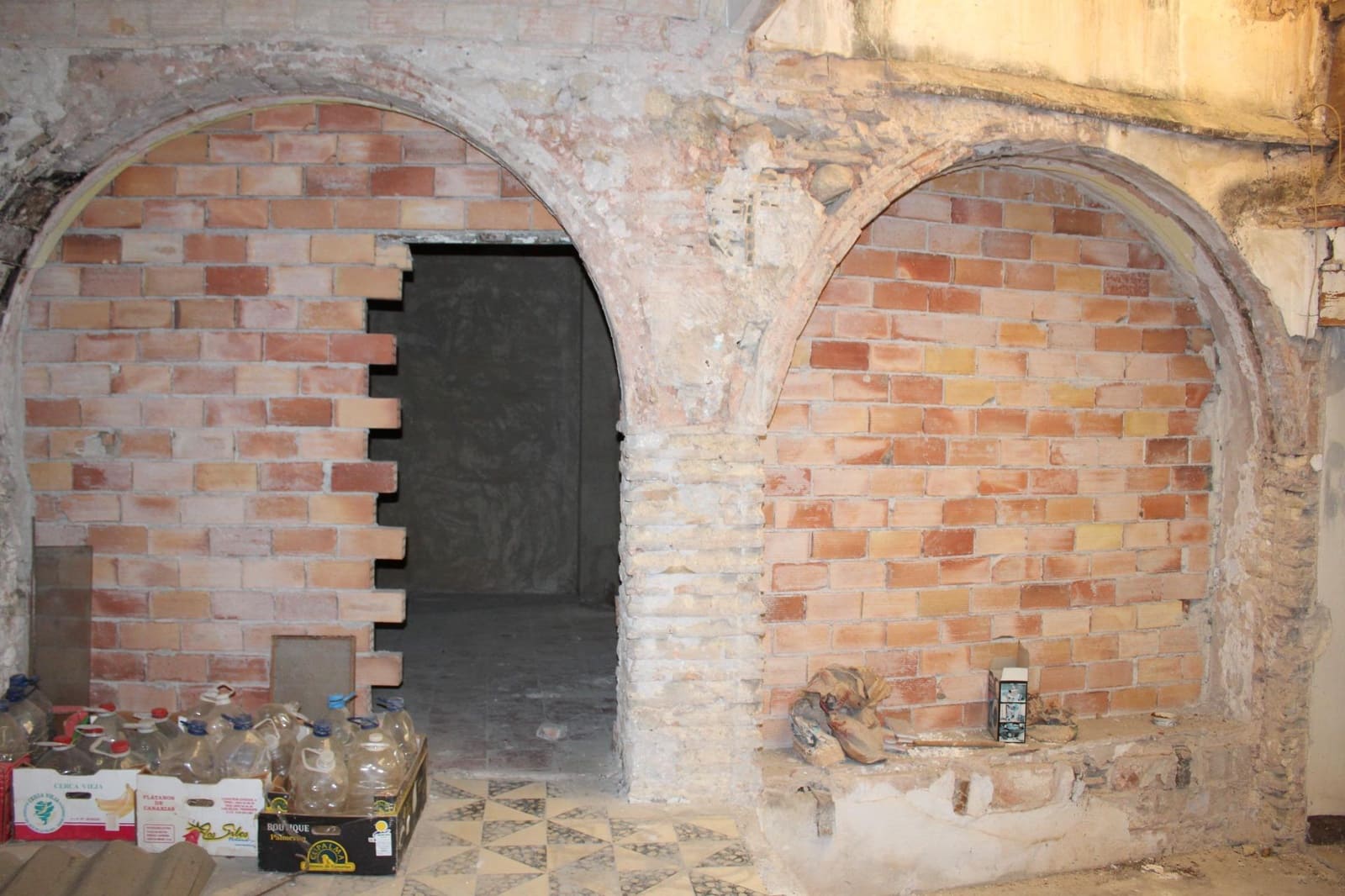 Townhouse for sale in Oliva - € 135,000 (Ref: 9911196)