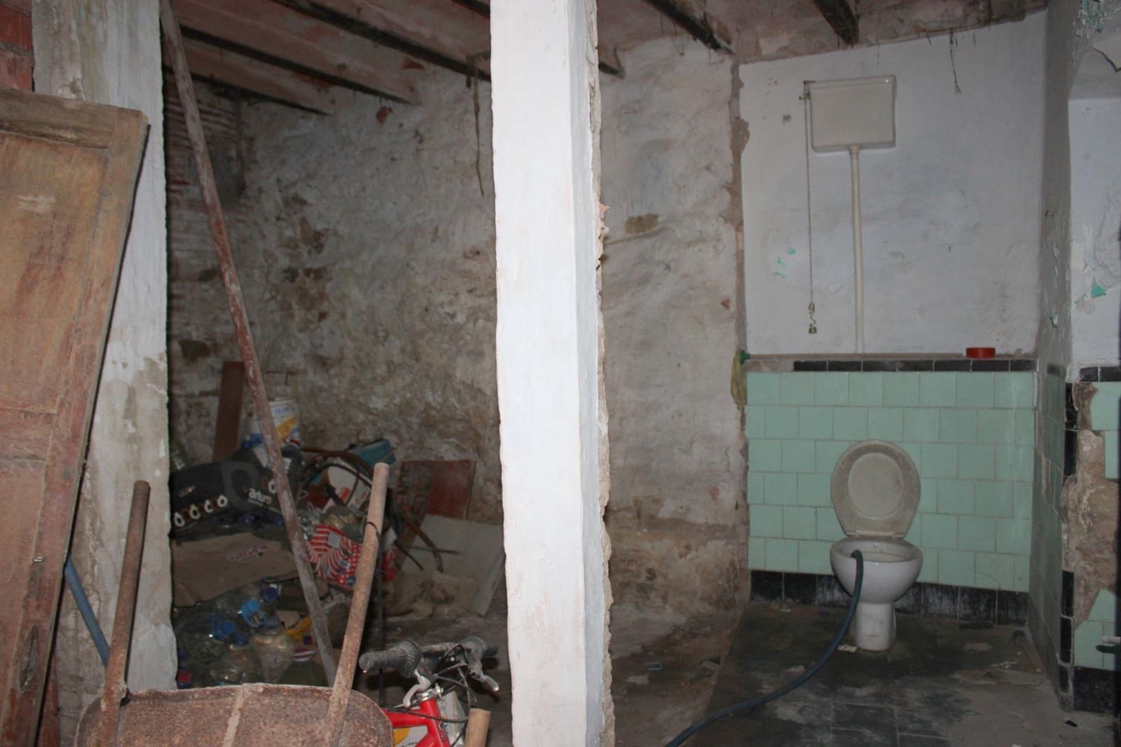 Townhouse for sale in Oliva - € 135,000 (Ref: 9911196)
