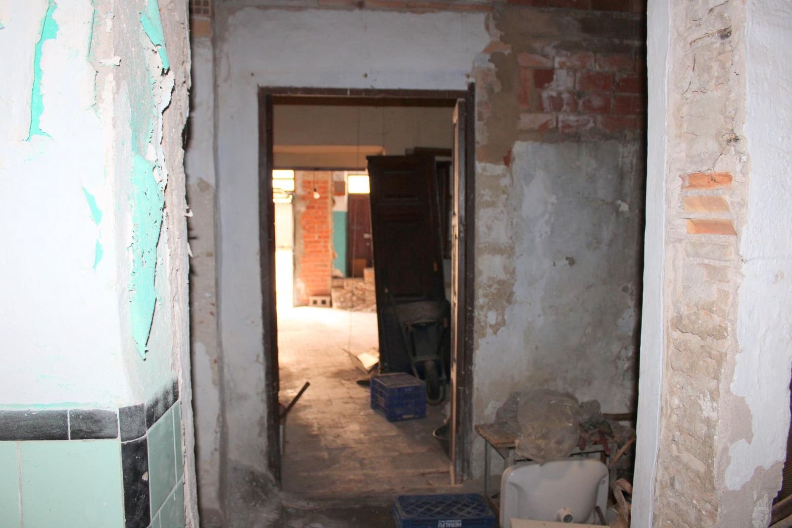 Townhouse for sale in Oliva - € 135,000 (Ref: 9911196)