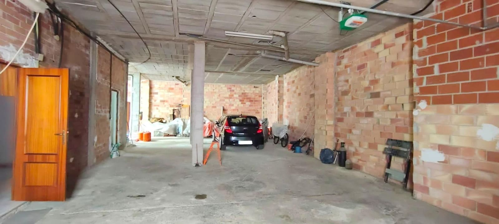 4 bedroom Townhouse for sale in Oliva with garage - € 262,000 (Ref: 9915998)