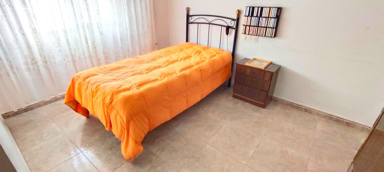 4 bedroom Townhouse for sale in Oliva with garage - € 262,000 (Ref: 9915998)