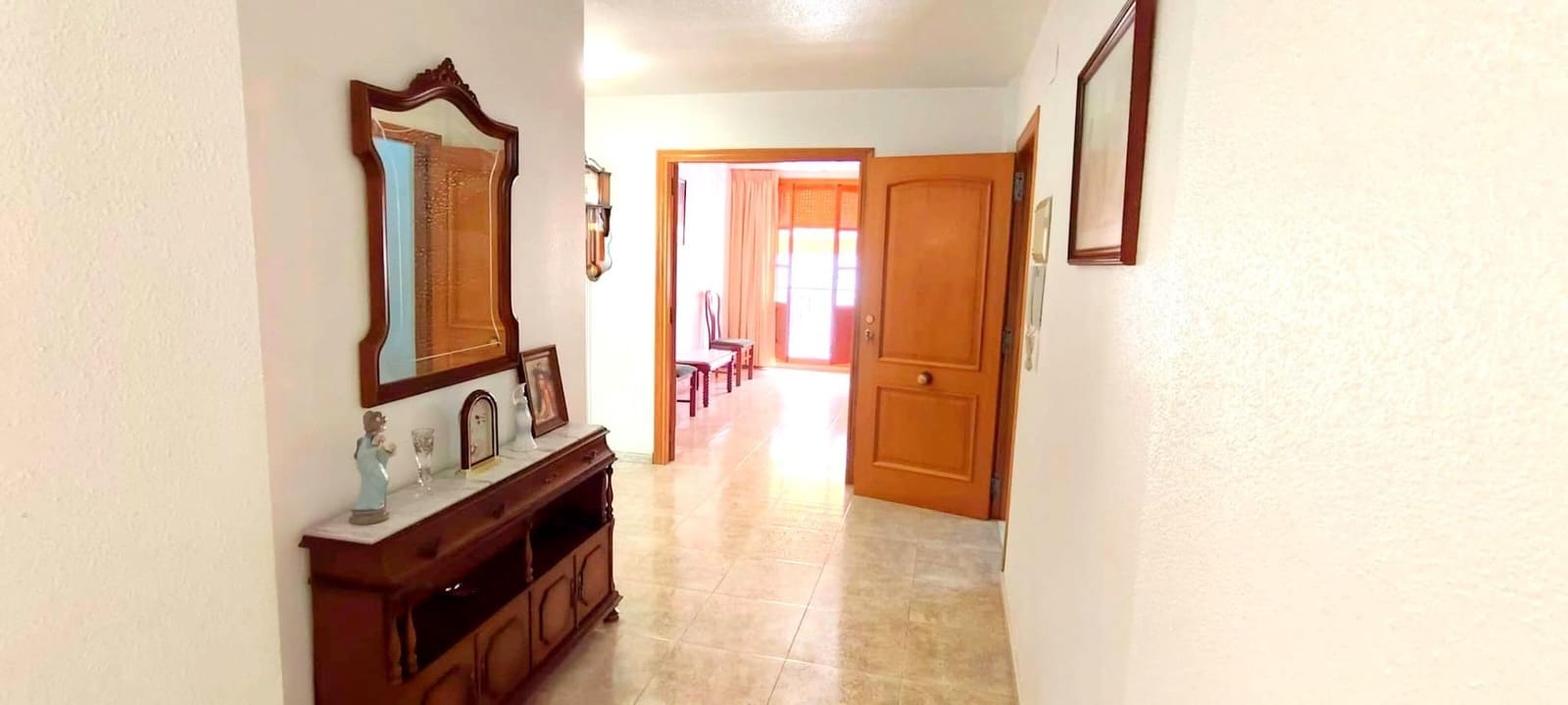 4 bedroom Townhouse for sale in Oliva with garage - € 262,000 (Ref: 9915998)