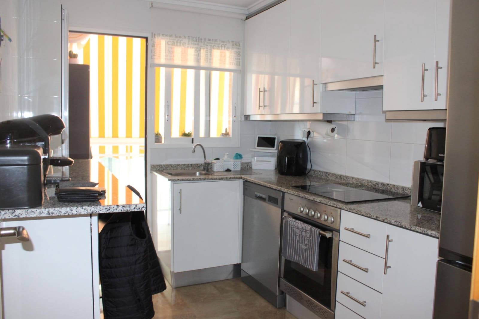 3 bedroom Flat for sale in Oliva - € 185,000 (Ref: 9959926)