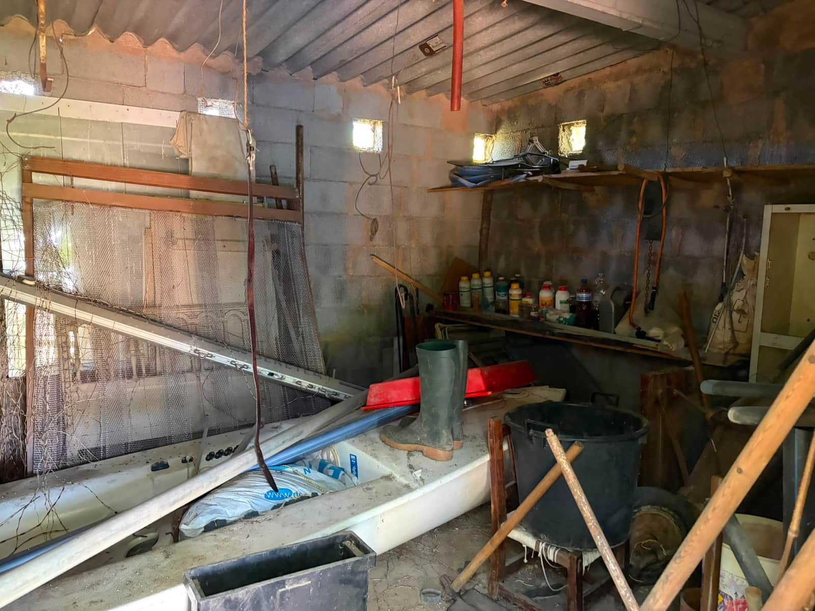 Grunde uden byggetilladelser til salg i Oliva - € 30.000 (Ref: 9965392)