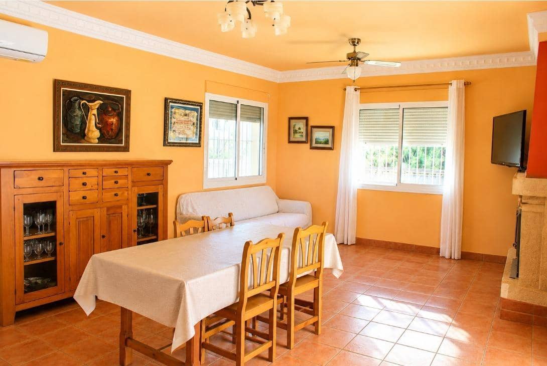 3 bedroom Villa for sale in Denia with garage - € 980,000 (Ref: 9975571)