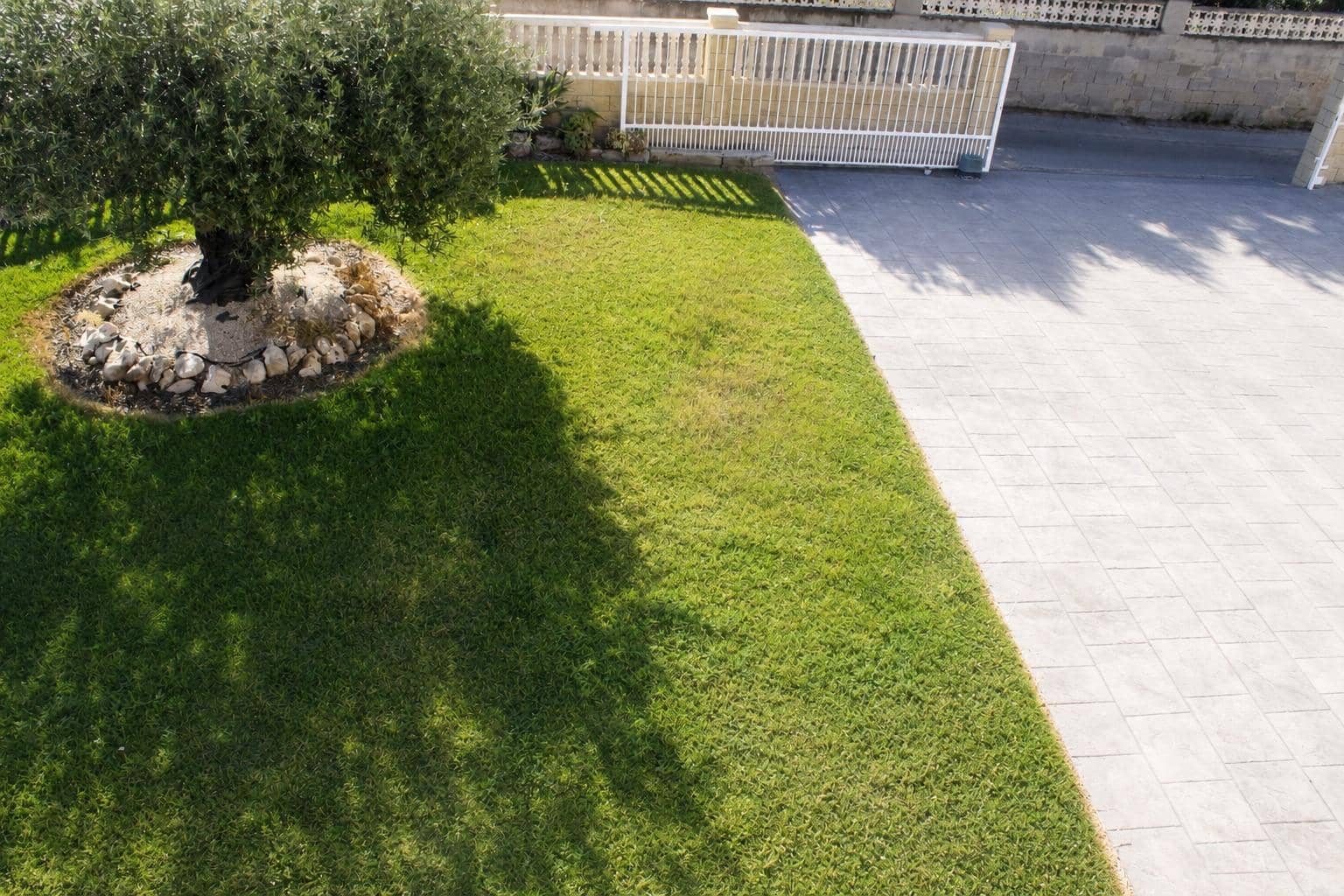 3 bedroom Villa for sale in Denia with garage - € 980,000 (Ref: 9975571)