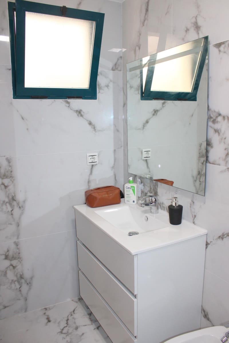 3 sypialnia Mieszkanie na sprzedaż w Oliva - 187 000 € (Ref: 9977435)