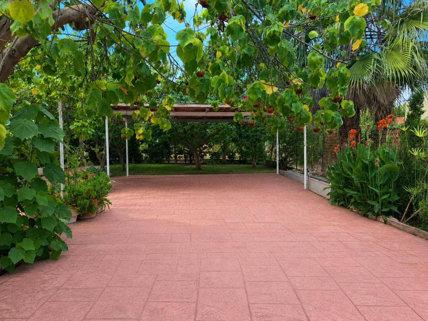 3 slaapkamer Finca/Landhuis te koop in Oliva met zwembad - € 310.000 (Ref: 9994361)