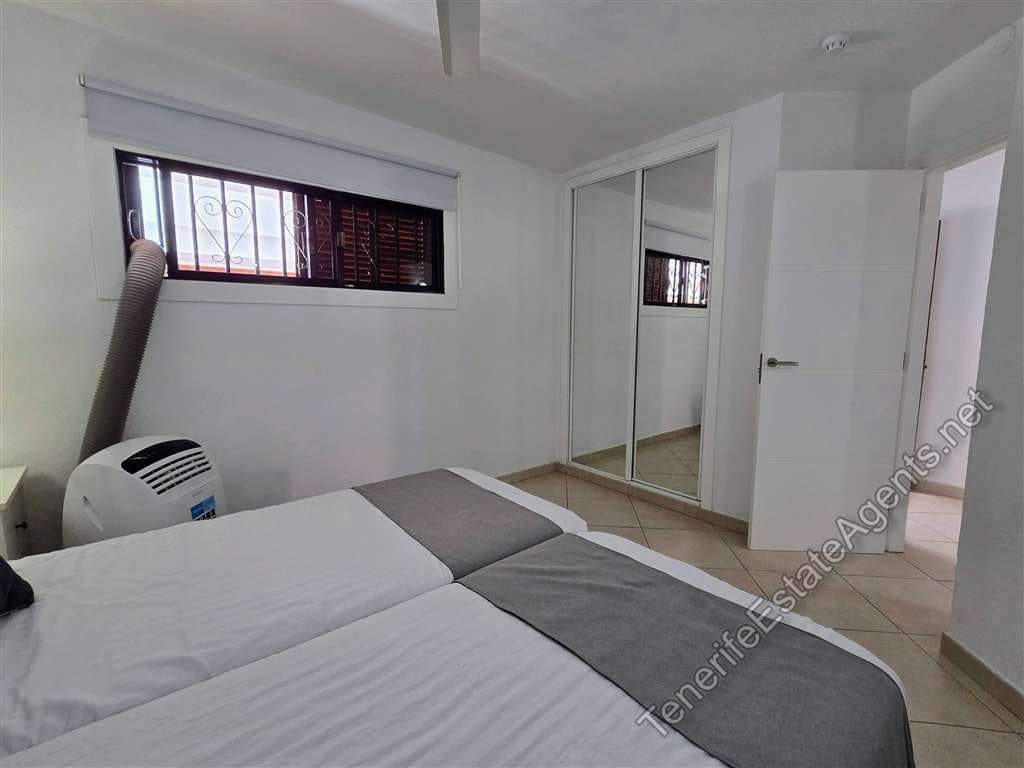 1 Zimmer Apartment zu verkaufen in Los Cristianos mit Pool - 349.950 € (Ref: 10023480)