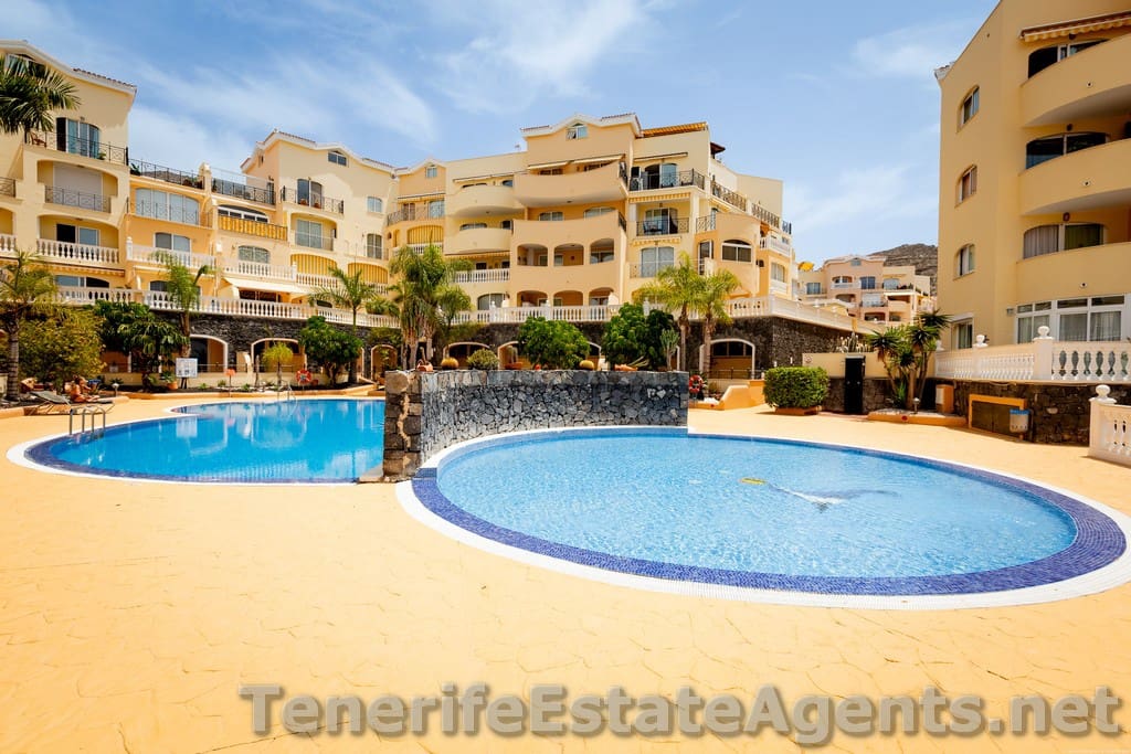 1 quarto Apartamento para venda em Los Cristianos com piscina - 275 000 € (Ref: 10023481)