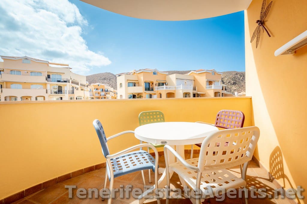 1 quarto Apartamento para venda em Los Cristianos com piscina - 275 000 € (Ref: 10023481)