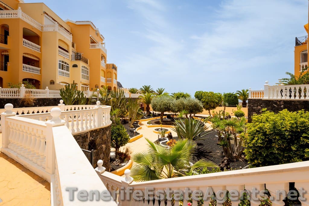 1 quarto Apartamento para venda em Los Cristianos com piscina - 275 000 € (Ref: 10023481)