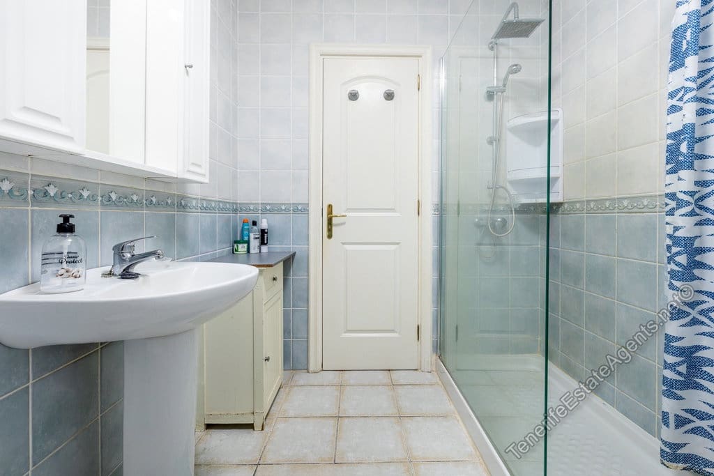 Apartamento de 1 habitación en Los Cristianos en venta con piscina garaje - 269.950 € (Ref: 10100563)
