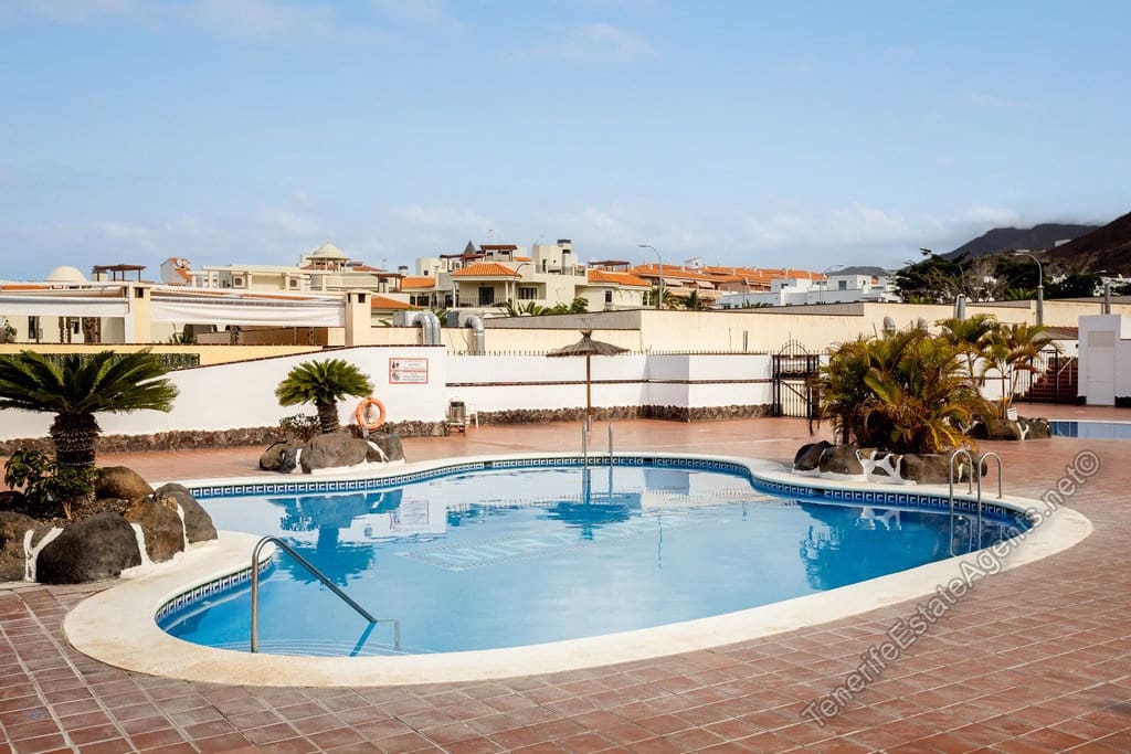 Apartamento de 1 habitación en Los Cristianos en venta con piscina garaje - 269.950 € (Ref: 10100563)