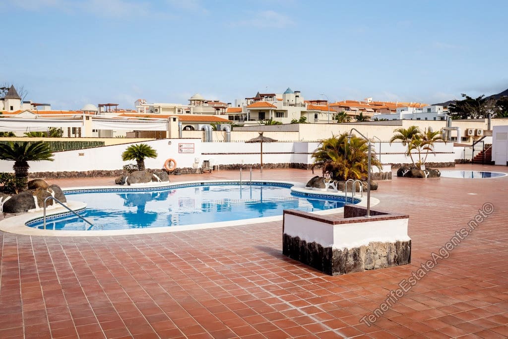 Apartamento de 1 habitación en Los Cristianos en venta con piscina garaje - 269.950 € (Ref: 10100563)