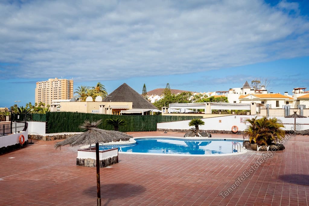 Apartamento de 1 habitación en Los Cristianos en venta con piscina garaje - 269.950 € (Ref: 10100563)