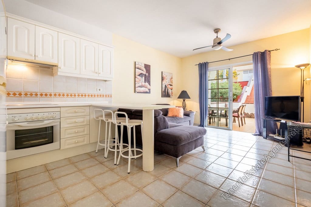 Apartamento de 1 habitación en Los Cristianos en venta con piscina garaje - 269.950 € (Ref: 10100563)