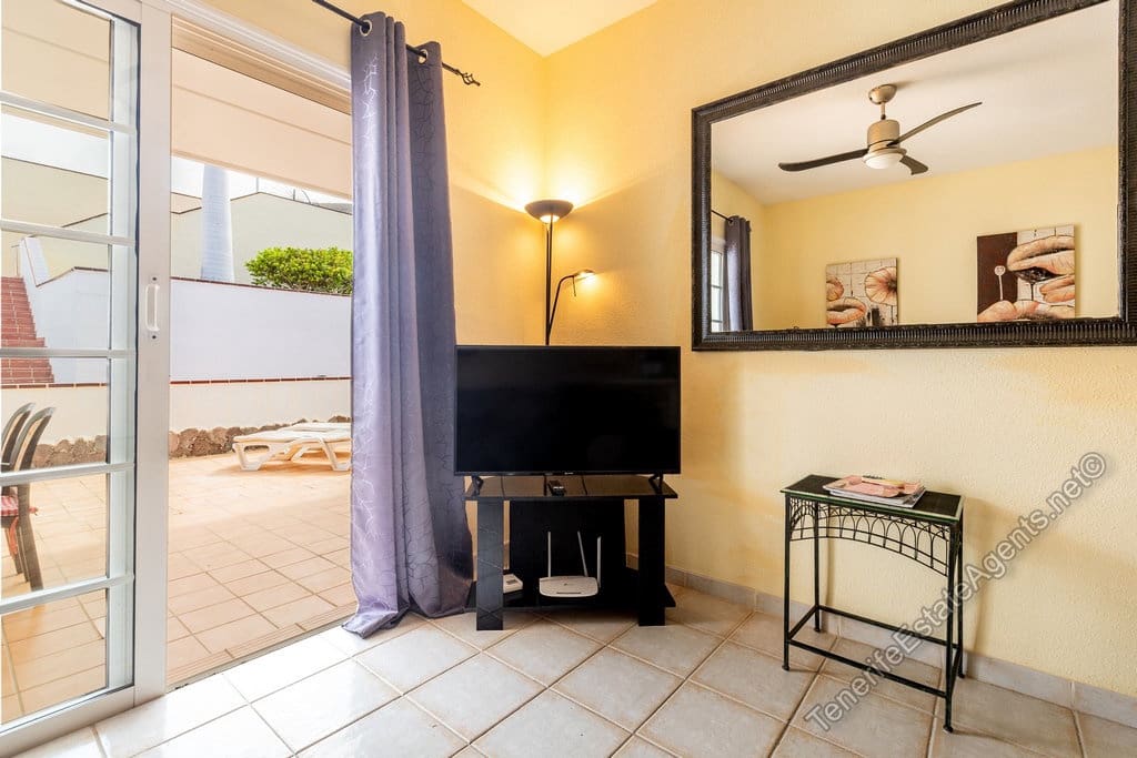 Apartamento de 1 habitación en Los Cristianos en venta con piscina garaje - 269.950 € (Ref: 10100563)
