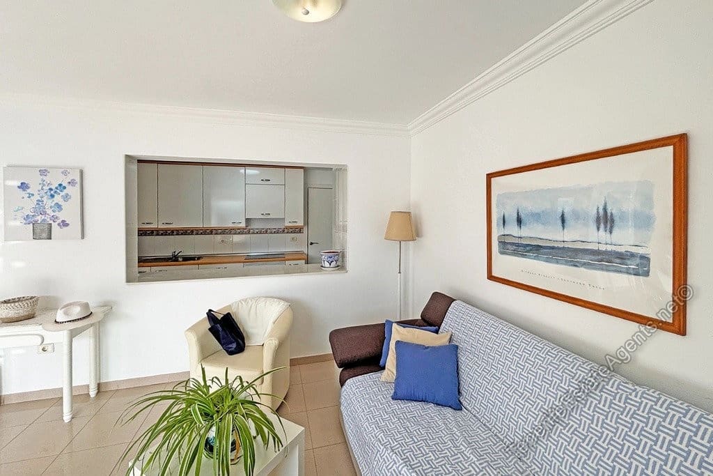 1 quarto Apartamento para venda em Los Cristianos com piscina garagem - 299 000 € (Ref: 10100564)