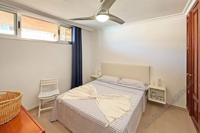 1 quarto Apartamento para venda em Los Cristianos, Arona com piscina garagem - 299 000 € (Ref: 10100564)