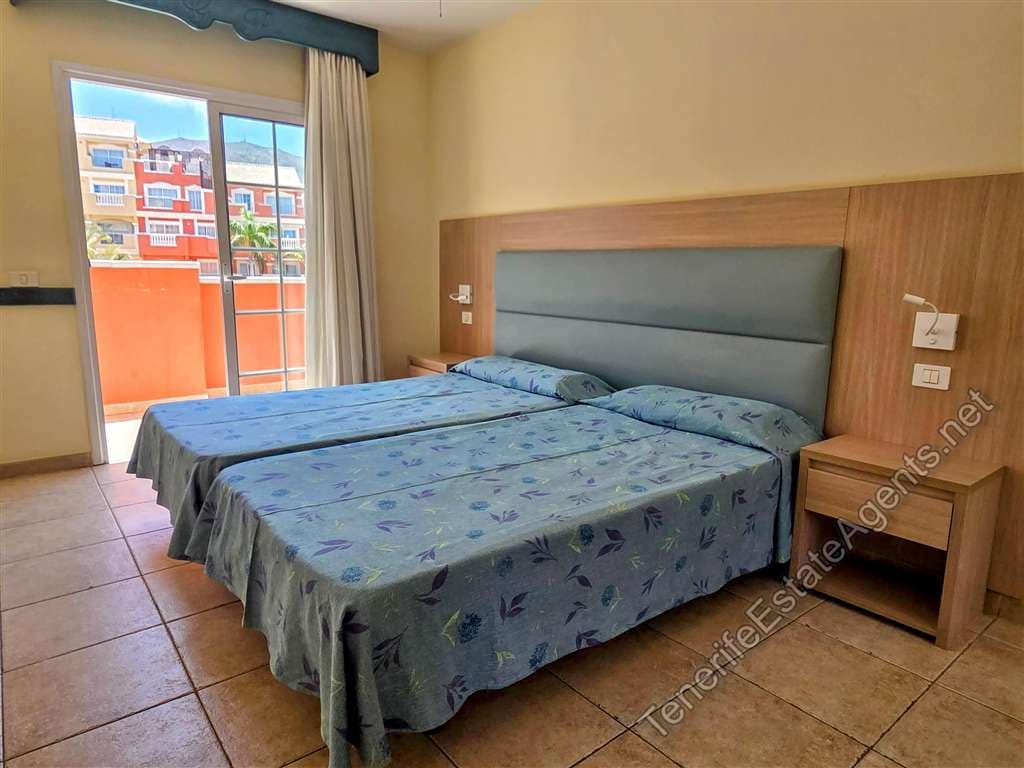 1 quarto Apartamento para venda em Los Cristianos com piscina - 249 950 € (Ref: 10100565)