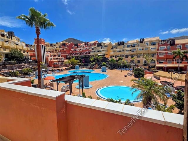 1 chambre Appartement à vendre à Los Cristianos, Arona avec piscine - 249 950 € (Ref: 10100565)