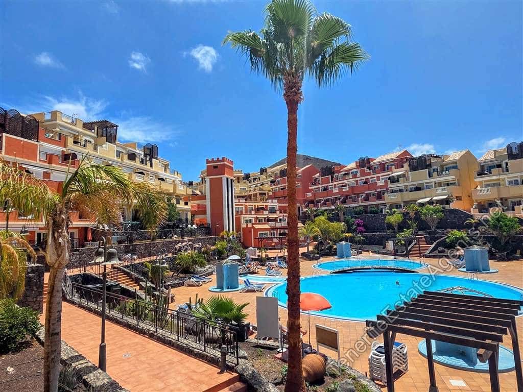 1 quarto Apartamento para venda em Los Cristianos com piscina - 249 950 € (Ref: 10100565)