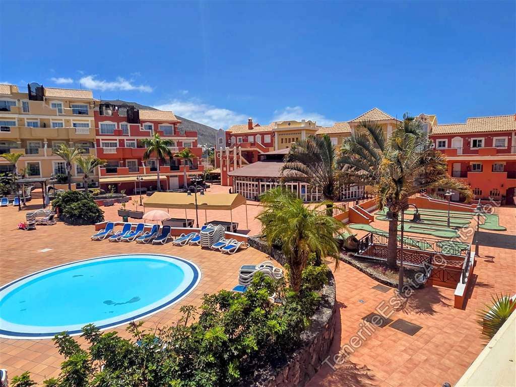 1 quarto Apartamento para venda em Los Cristianos com piscina - 249 950 € (Ref: 10100565)