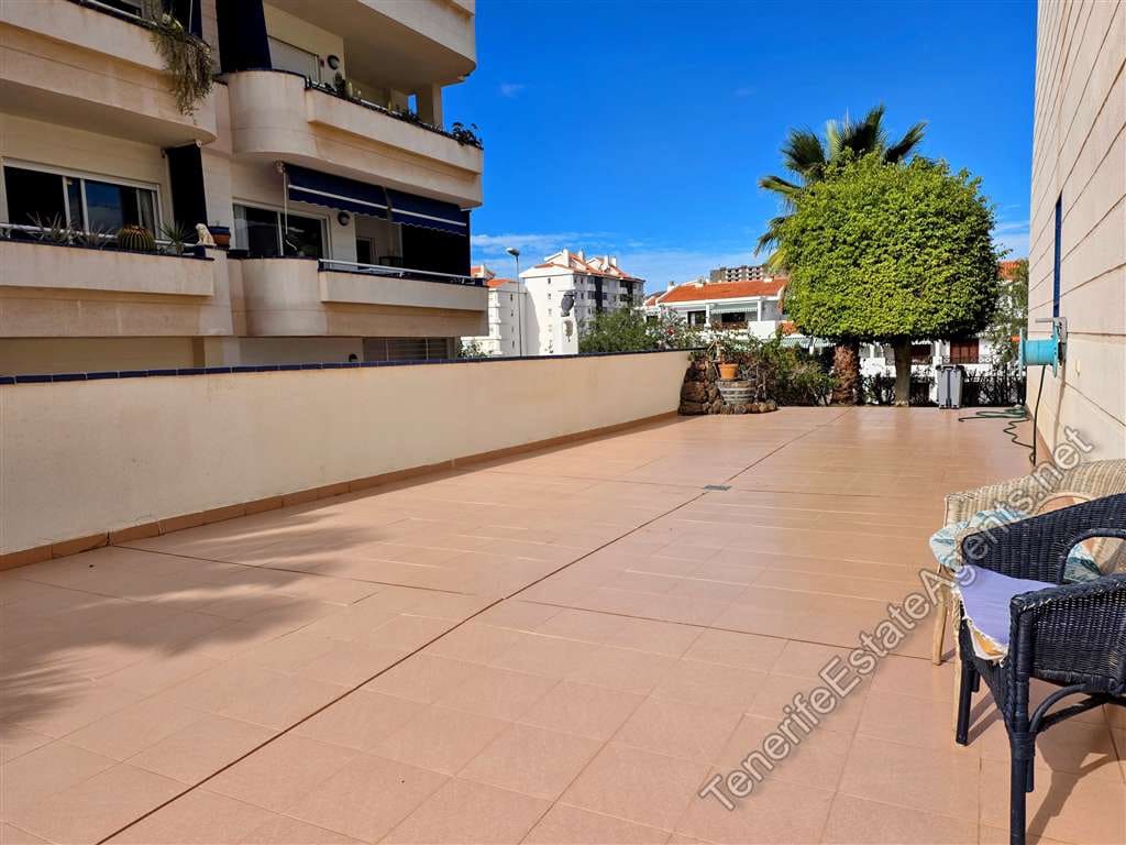 3 sypialnia Apartament na sprzedaż w Los Cristianos z basenem garażem - 599 000 € (Ref: 10100567)