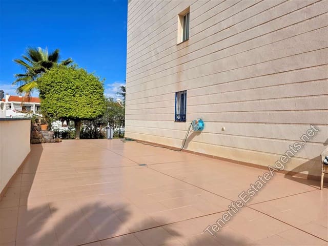 3 sypialnia Apartament na sprzedaż w Los Cristianos, Arona z basenem garażem - 599 000 € (Ref: 10100567)