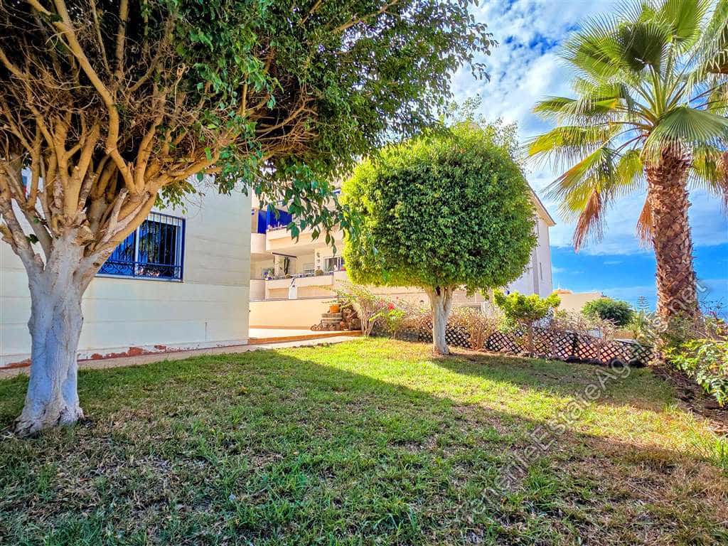 3 sypialnia Apartament na sprzedaż w Los Cristianos z basenem garażem - 599 000 € (Ref: 10100567)