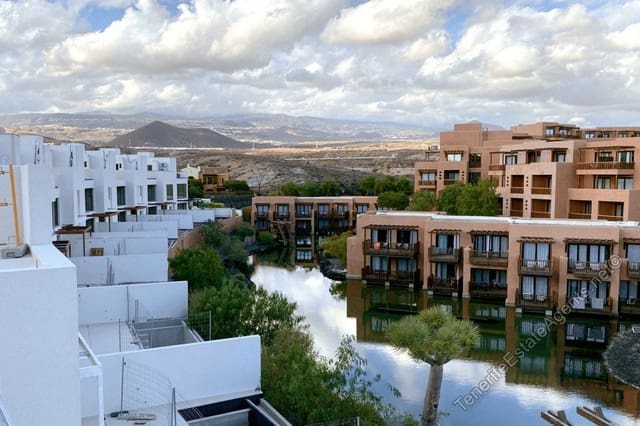 3 sypialnia Dom na sprzedaż w Golf del Sur, San Miguel de Abona z basenem garażem - 1 200 000 € (Ref: 10100570)
