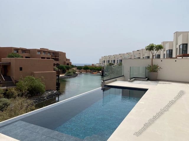 3 sypialnia Dom na sprzedaż w Golf del Sur, San Miguel de Abona z basenem garażem - 1 200 000 € (Ref: 10100570)