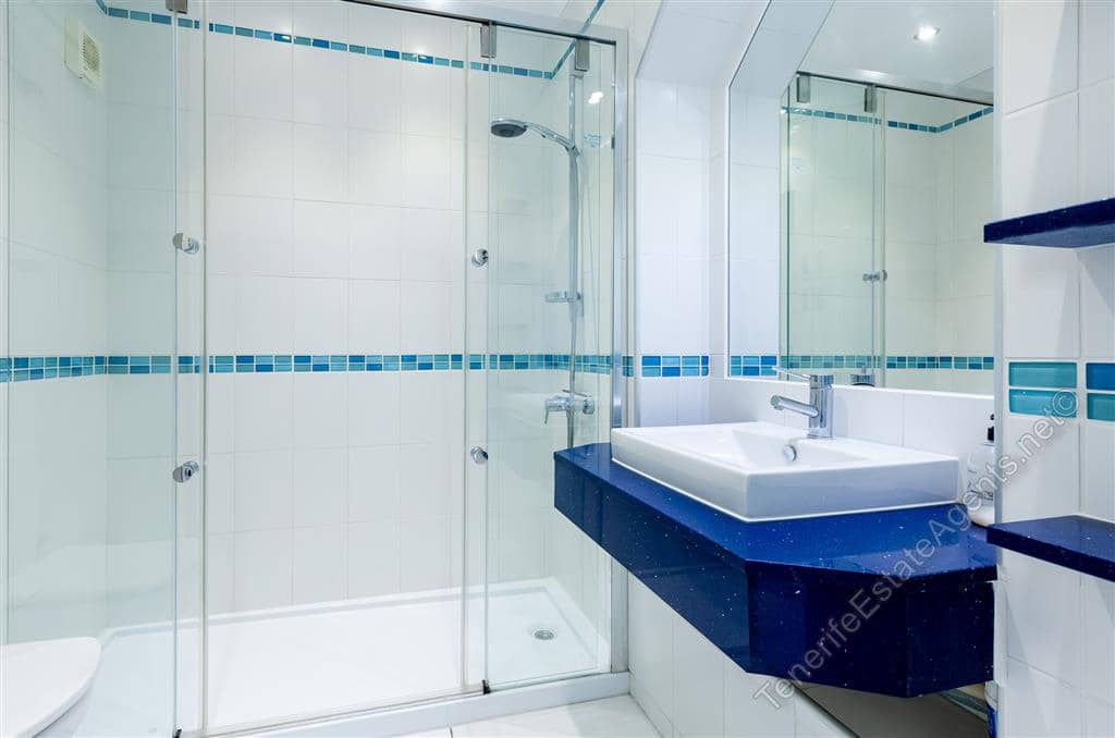 1 camera da letto Appartamento in vendita in Adeje con piscina - 425.000 € (Rif: 10100573)