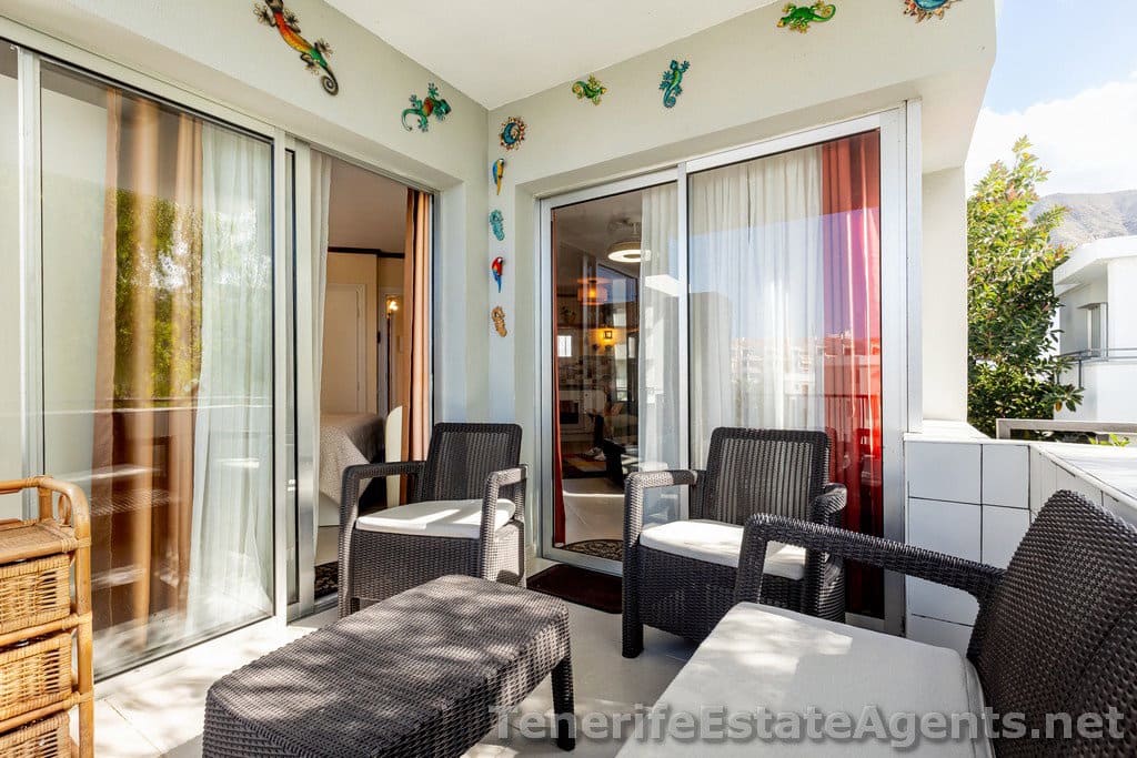1 quarto Apartamento para venda em Los Cristianos com piscina - 289 950 € (Ref: 10100574)