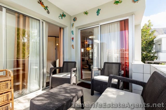 1 quarto Apartamento para venda em Los Cristianos, Arona com piscina - 289 950 € (Ref: 10100574)