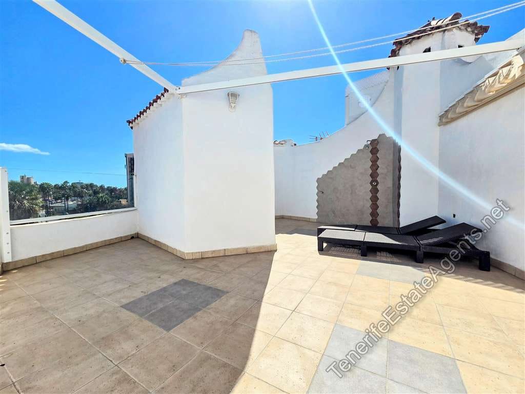 2 soveværelse Lejlighed til salg i Playa de las Americas med swimmingpool - € 299.950 (Ref: 10100577)