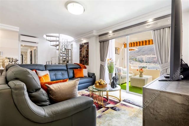 4 sypialnia Apartament na sprzedaż w Los Cristianos, Arona z basenem garażem - 950 000 € (Ref: 10100579)