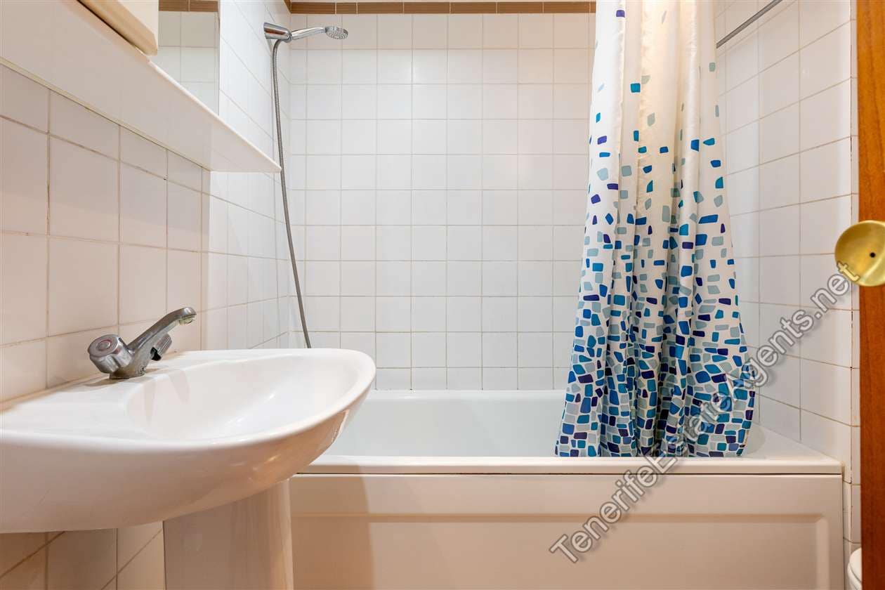 Apartamento de 1 habitación en Los Cristianos en venta con piscina - 225.000 € (Ref: 10109685)