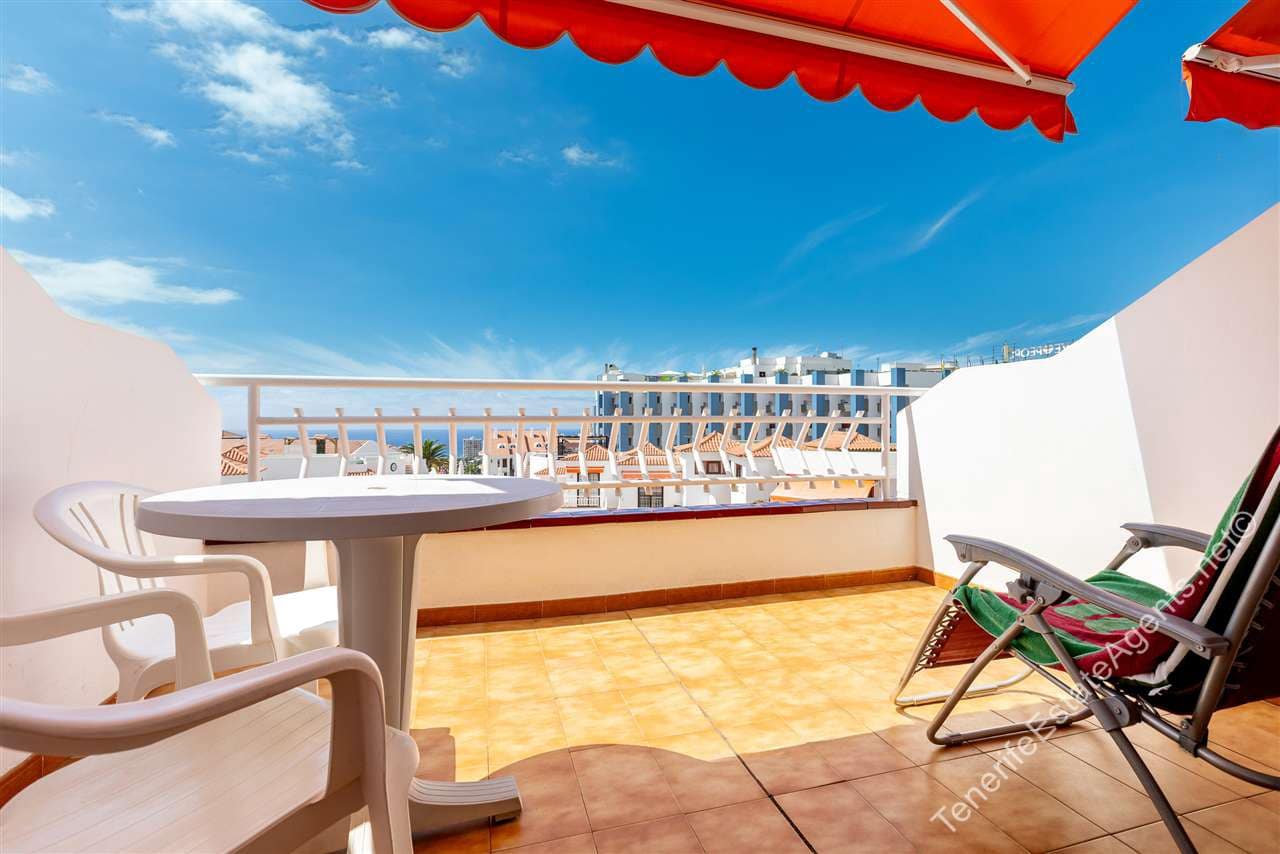 1 soveværelse Lejlighed til salg i Los Cristianos med swimmingpool - € 249.950 (Ref: 10142638)