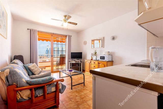 1 makuuhuone Huoneisto myytävänä paikassa Los Cristianos, Arona mukana uima-altaan - 249 950 € (Ref: 10142638)