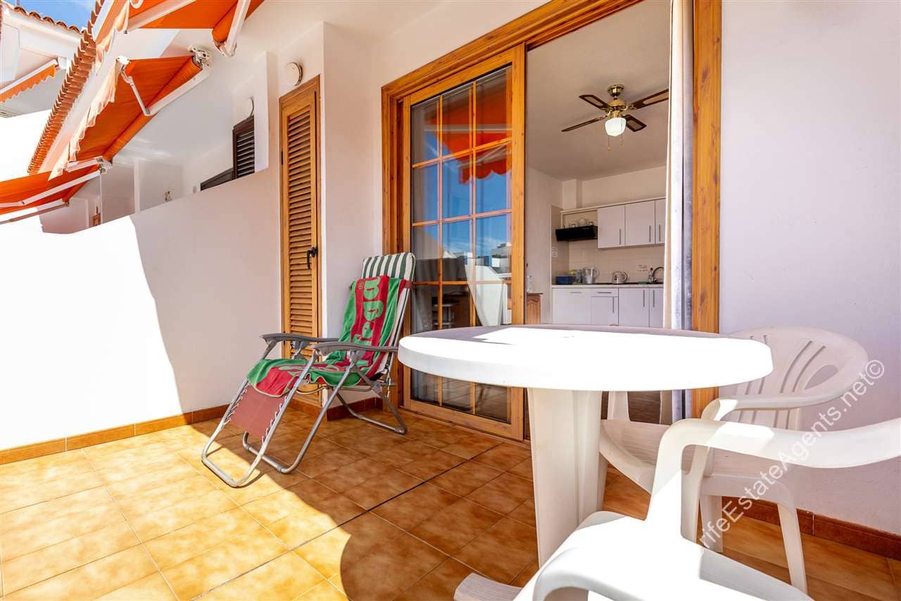 1 soveværelse Lejlighed til salg i Los Cristianos med swimmingpool - € 249.950 (Ref: 10142638)